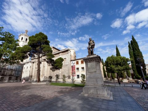 plaza-uni-1